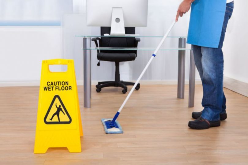 thork-service-por-que-e-fundamental-manter-a-limpeza-no-ambiente-de-trabalho-810x539